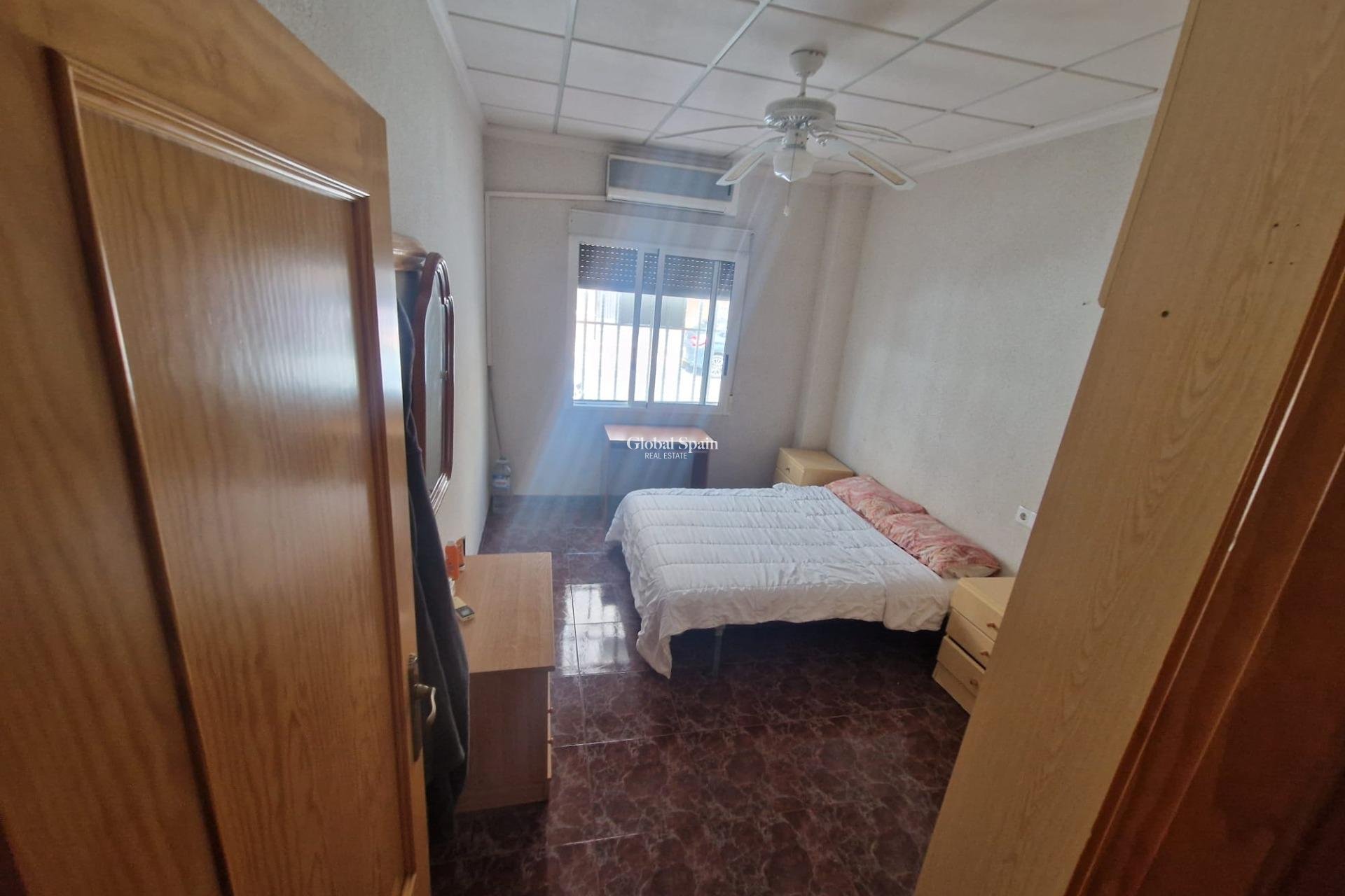 Wederverkoop - HUIS -
TORREVIEJA - Torrevieja