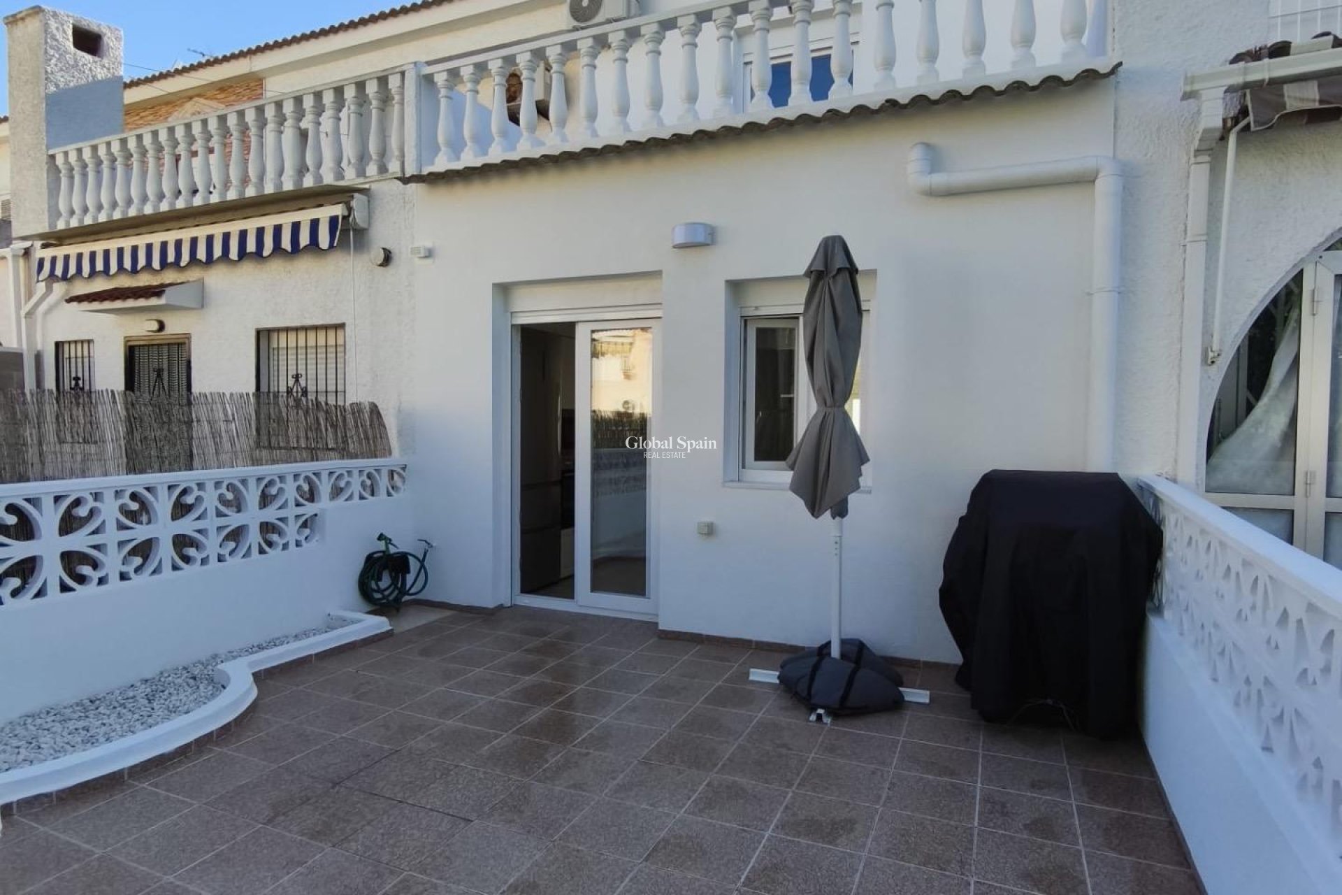 Wederverkoop - HUIS -
TORREVIEJA - Torrevieja