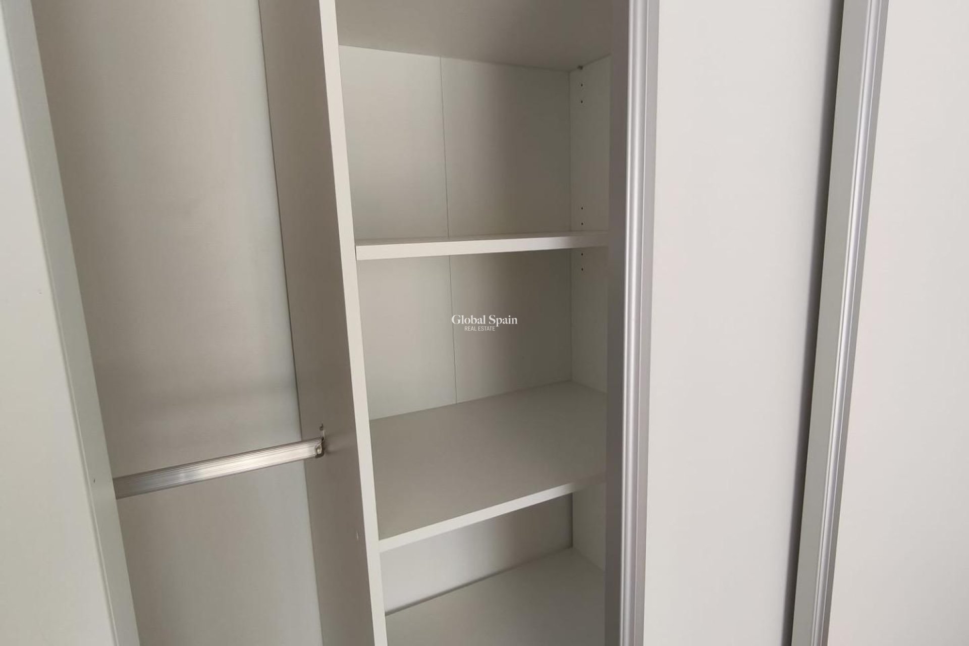 Wederverkoop - HUIS -
TORREVIEJA - Torrevieja