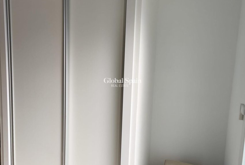 Wederverkoop - HUIS -
TORREVIEJA - Torrevieja