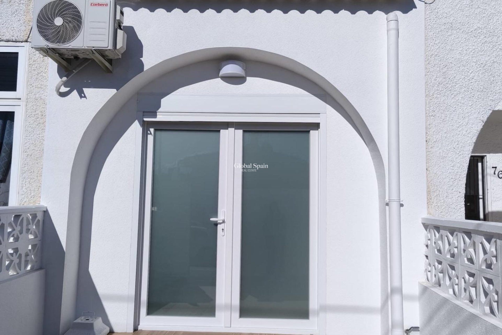 Wederverkoop - HUIS -
TORREVIEJA - Torrevieja