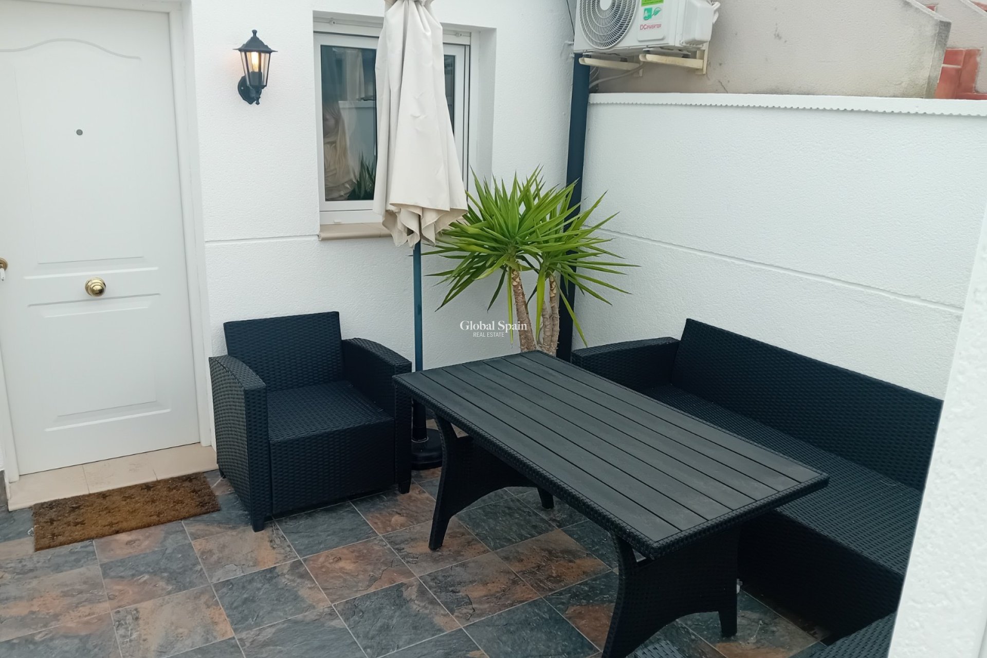 Wederverkoop - HUIS -
TORREVIEJA - Torrevieja