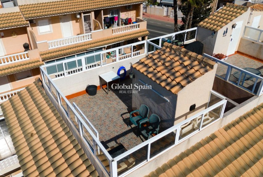 Wederverkoop - Huis -
TORREVIEJA - Torrevieja