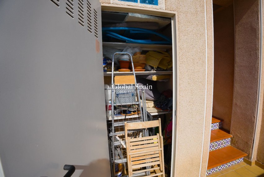 Wederverkoop - Huis -
TORREVIEJA - Torrevieja