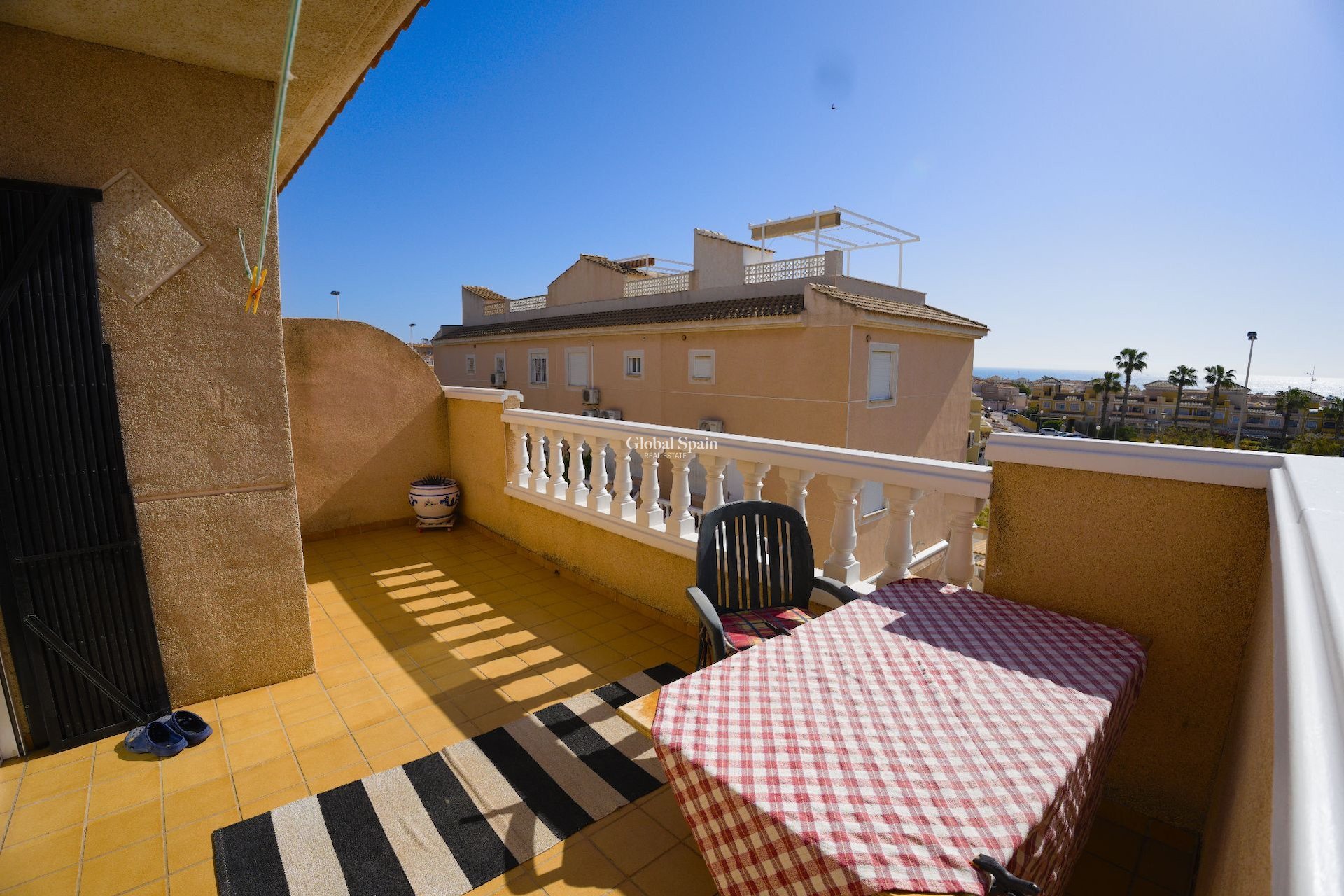 Wederverkoop - Huis -
TORREVIEJA - Torrevieja