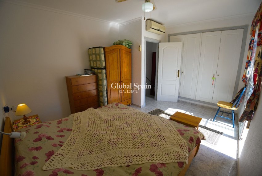 Wederverkoop - Huis -
TORREVIEJA - Torrevieja