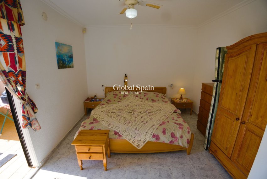 Wederverkoop - Huis -
TORREVIEJA - Torrevieja