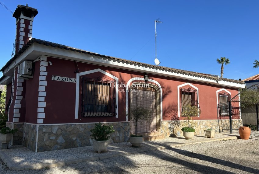 Wederverkoop - HUIS -
TOTANA - Costa Calida