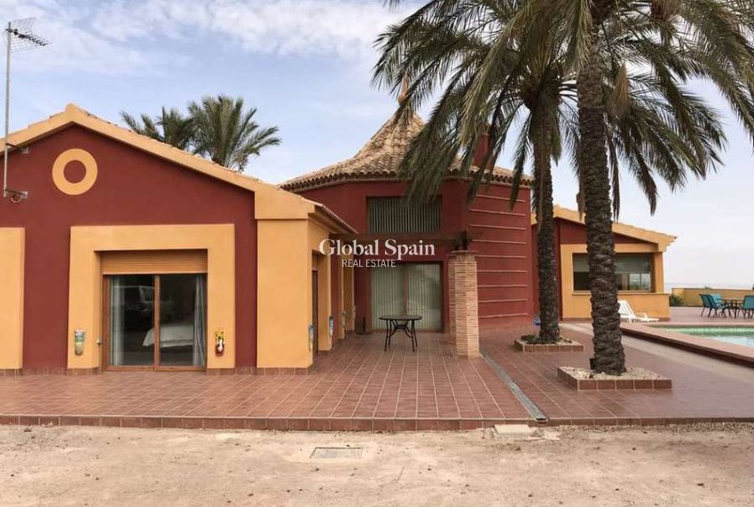 Wederverkoop - HUIS -
TOTANA - Costa Calida