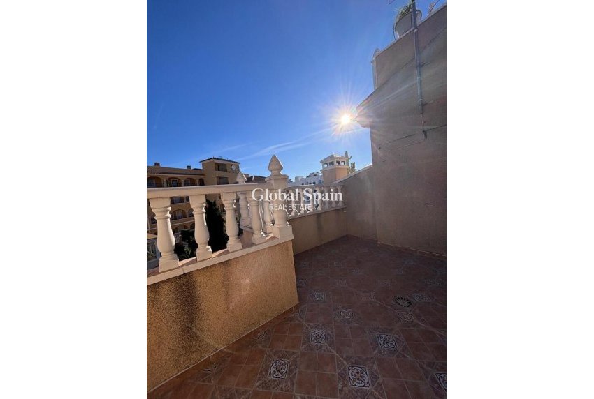 Wederverkoop - HUIS -
VILLAMARTÍN - Costa Blanca