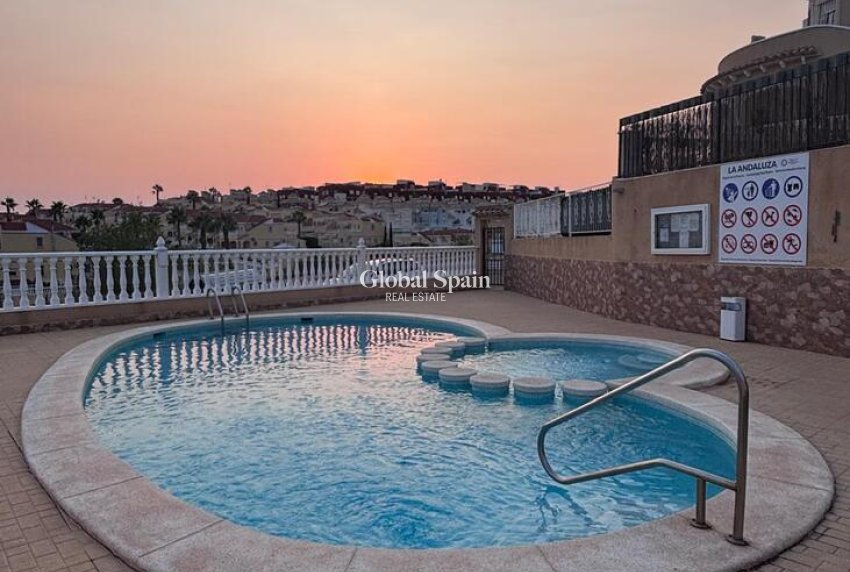 Wederverkoop - HUIS -
VILLAMARTÍN - Costa Blanca