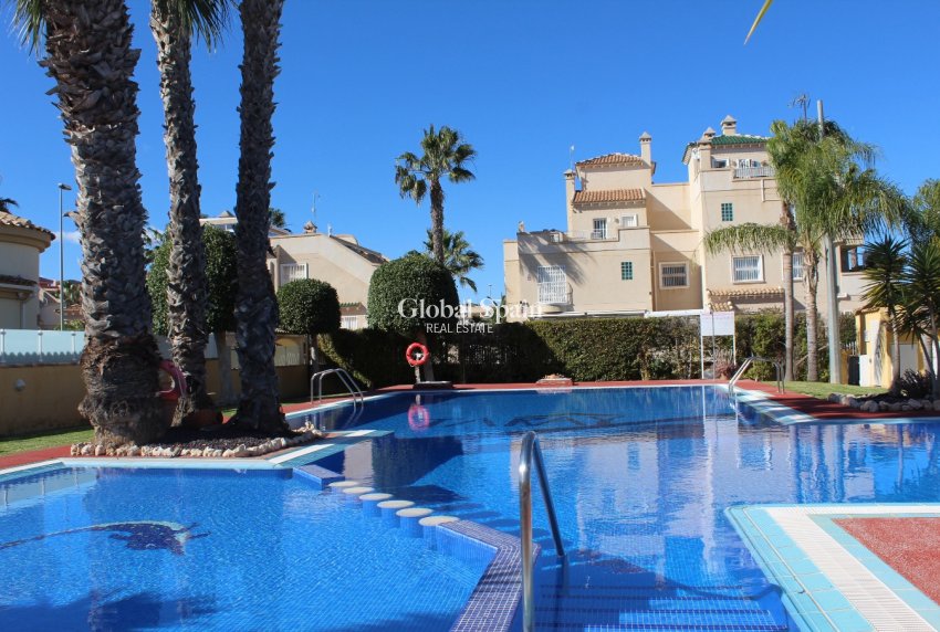 Wederverkoop - HUIS -
VILLAMARTÍN - Costa Blanca