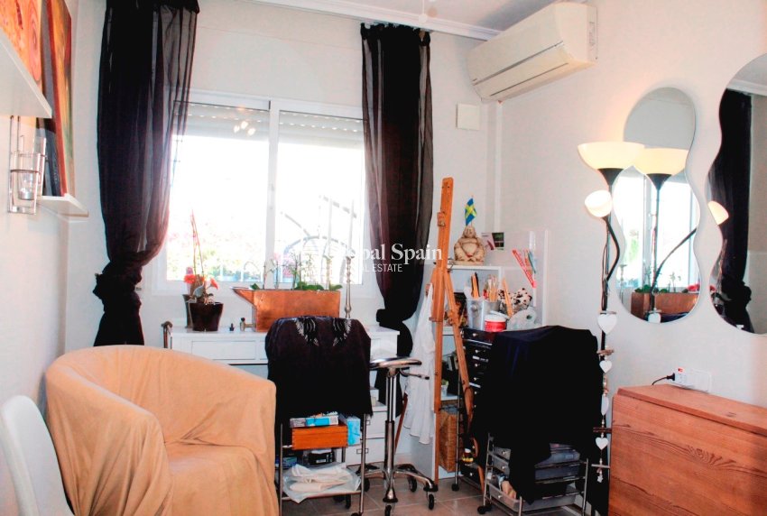 Wederverkoop - HUIS -
VILLAMARTÍN - Costa Blanca