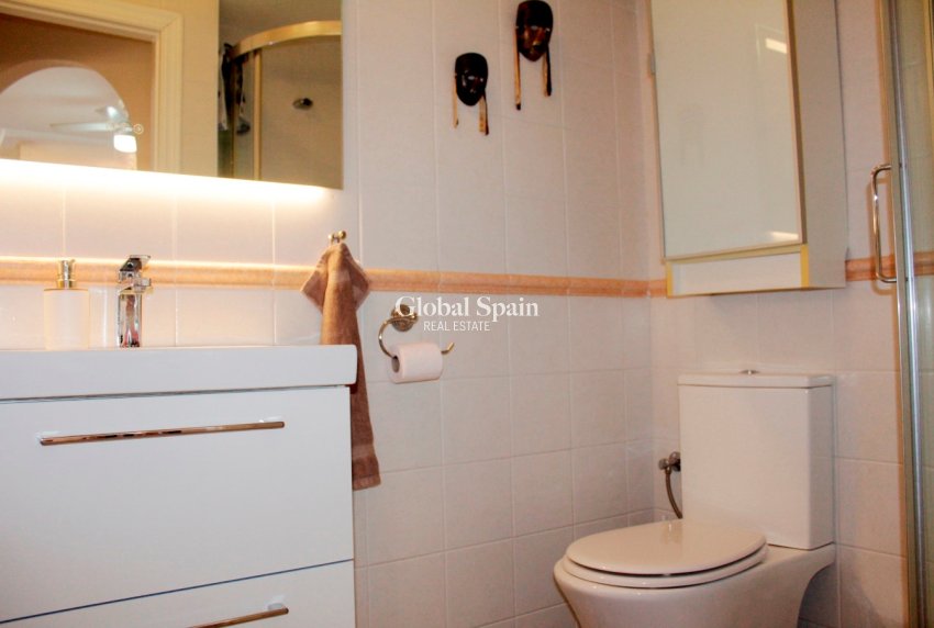 Wederverkoop - HUIS -
VILLAMARTÍN - Costa Blanca