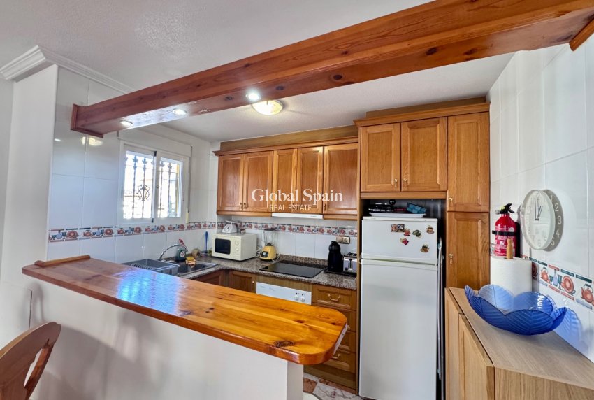 Wederverkoop - HUIS -
VILLAMARTÍN - Costa Blanca