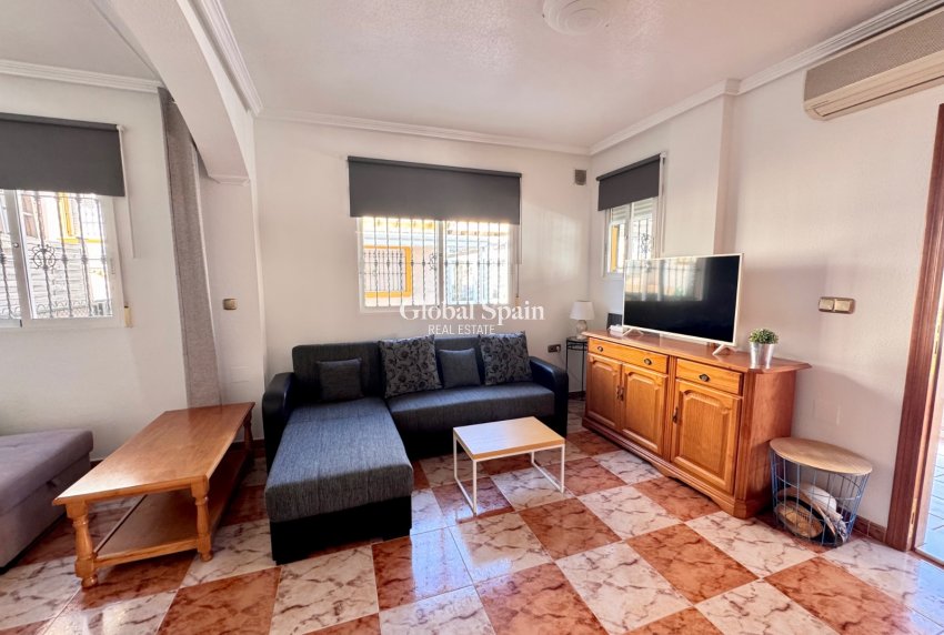 Wederverkoop - HUIS -
VILLAMARTÍN - Costa Blanca