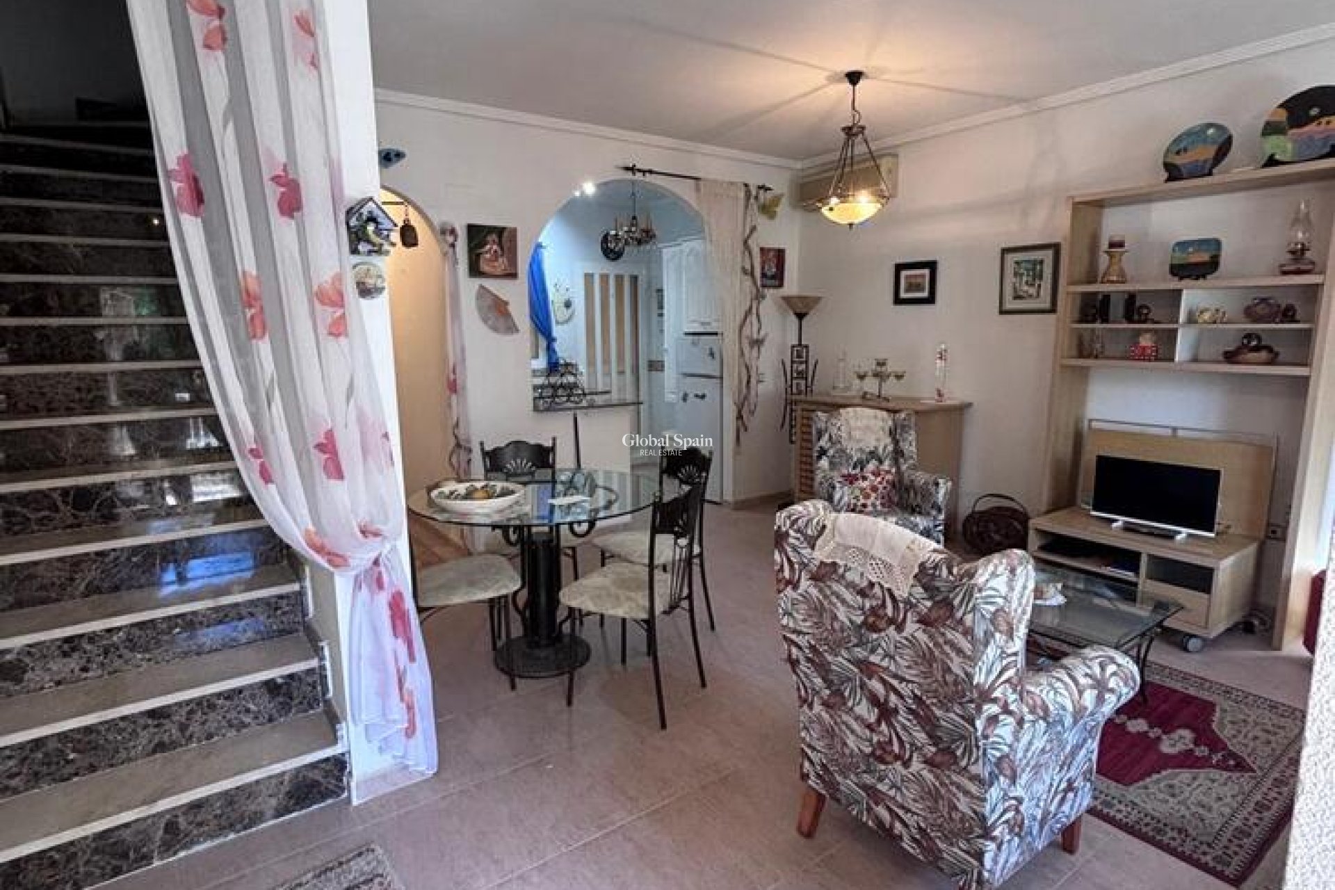 Wederverkoop - HUIS -
VILLAMARTÍN - Costa Blanca