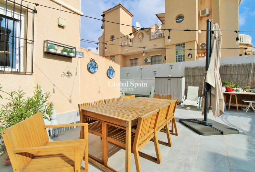 Wederverkoop - HUIS -
VILLAMARTÍN - Costa Blanca