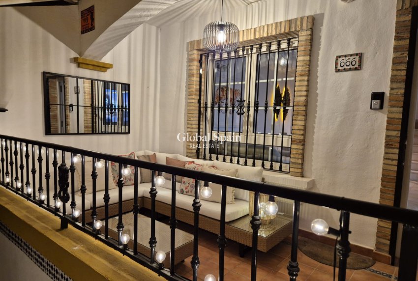Wederverkoop - HUIS -
VILLAMARTÍN - Costa Blanca