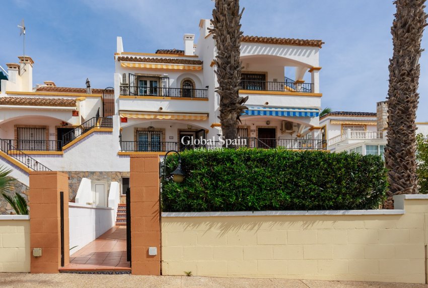 Wederverkoop - HUIS -
VILLAMARTÍN - Costa Blanca