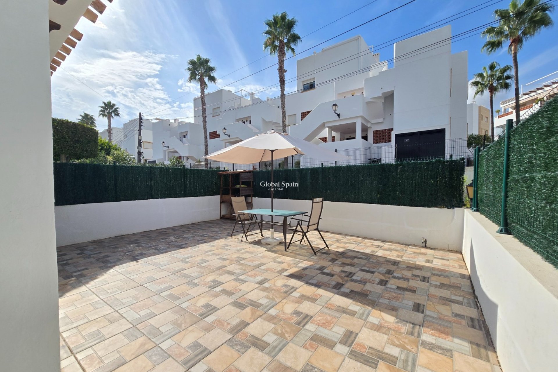 Wederverkoop - HUIS -
Villamartin * - Los Dolses *