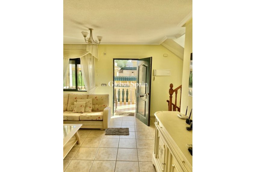 Wederverkoop - HUIS -
VILLAMARTÍN