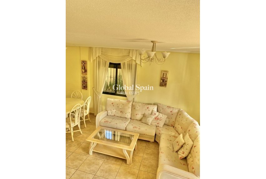 Wederverkoop - HUIS -
VILLAMARTÍN