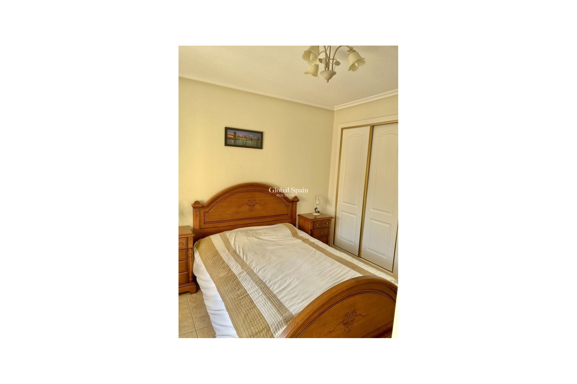 Wederverkoop - HUIS -
VILLAMARTÍN