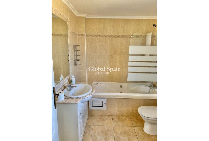 Wederverkoop - HUIS -
VILLAMARTÍN