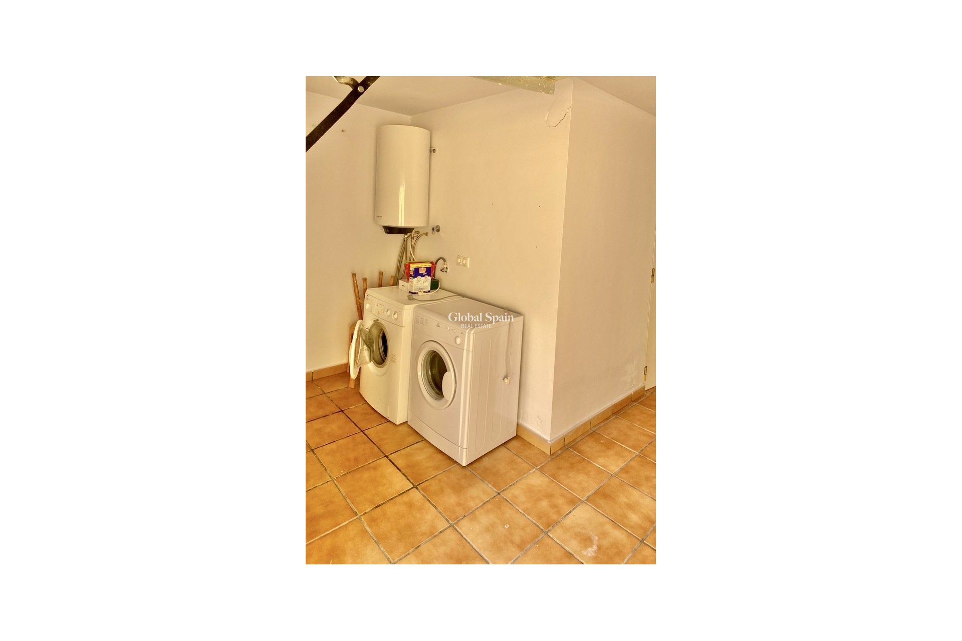 Wederverkoop - HUIS -
VILLAMARTÍN