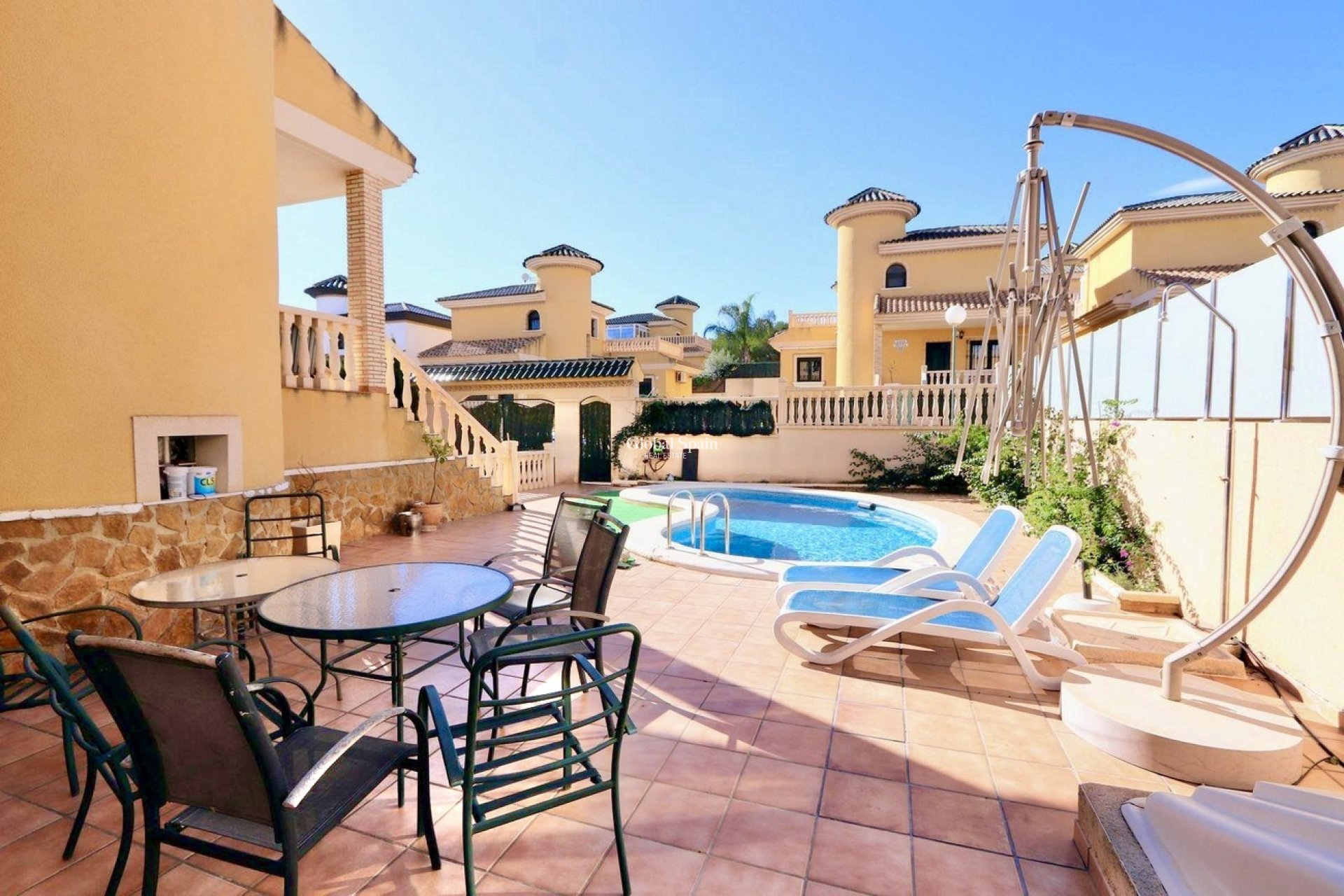 Wederverkoop - HUIS -
VILLAMARTÍN