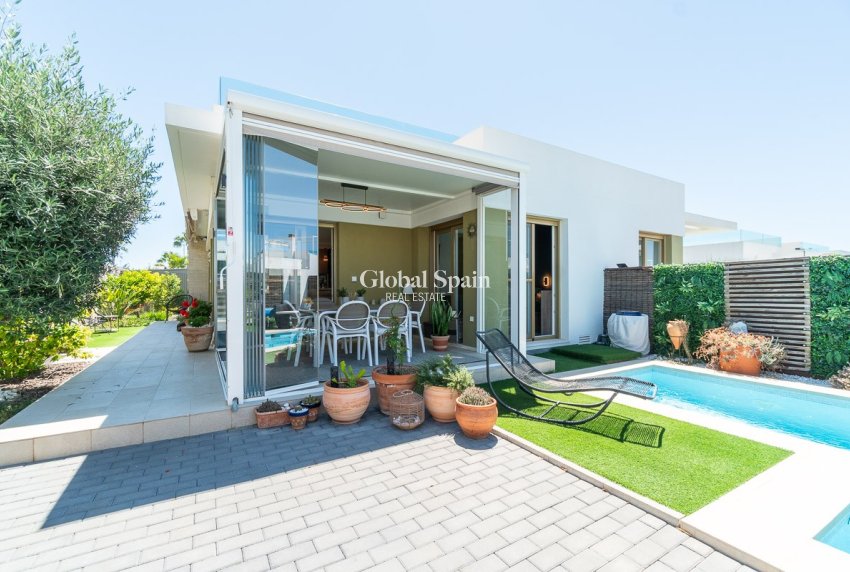 Wederverkoop - HUIS -
VISTABELLA GOLF  - Inland
