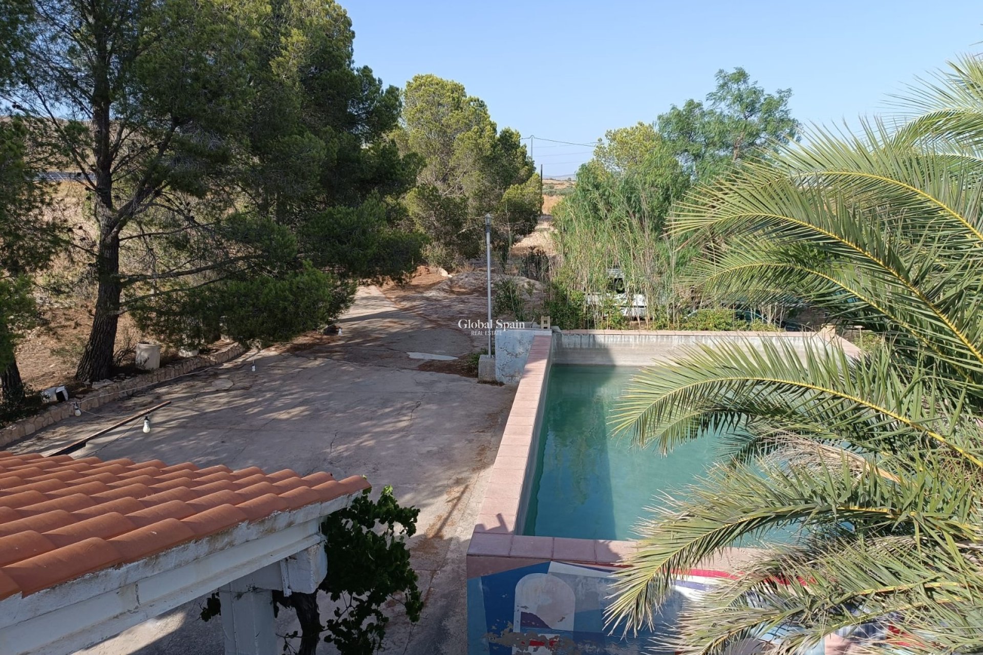 Wederverkoop - HUIS -
YECLA - Inland