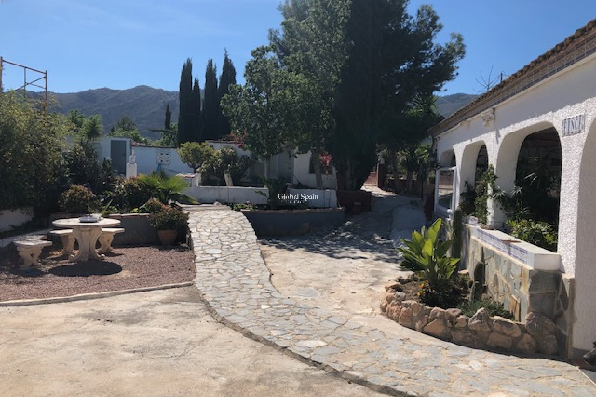 Wederverkoop -  -
LA MATANZA - La Matanza