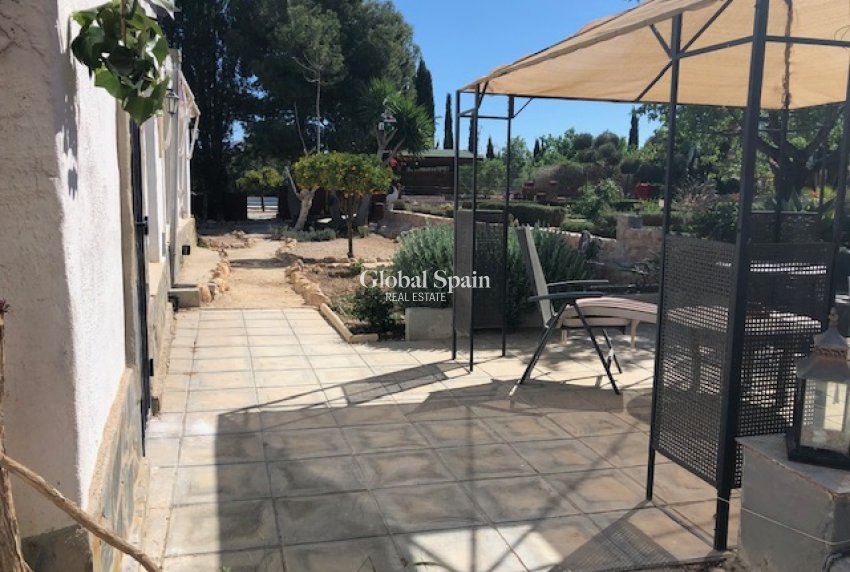 Wederverkoop -  -
LA MATANZA - La Matanza