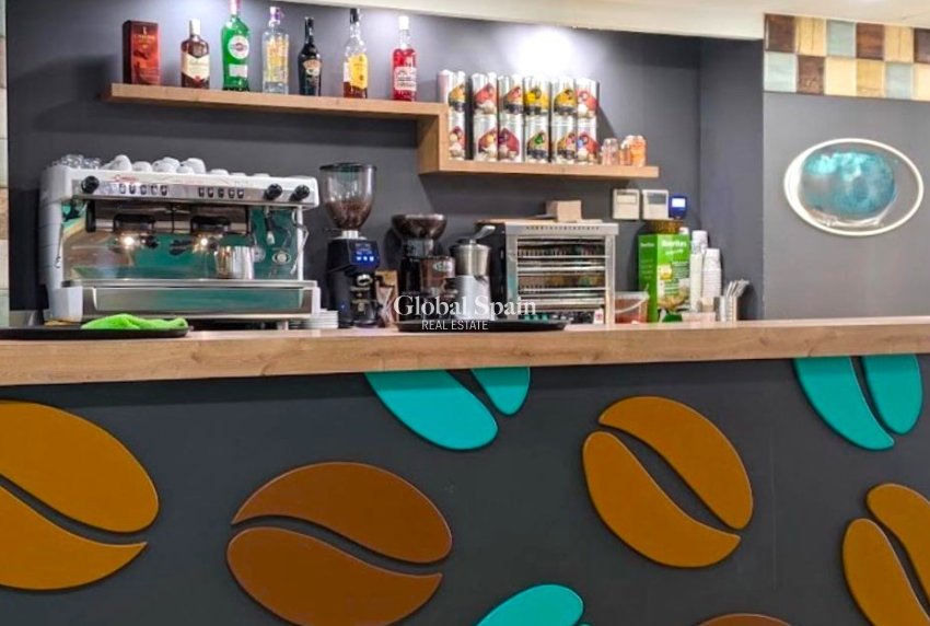 Wederverkoop - Lokaal -
VILLAJOYOSA - Villajoyosa