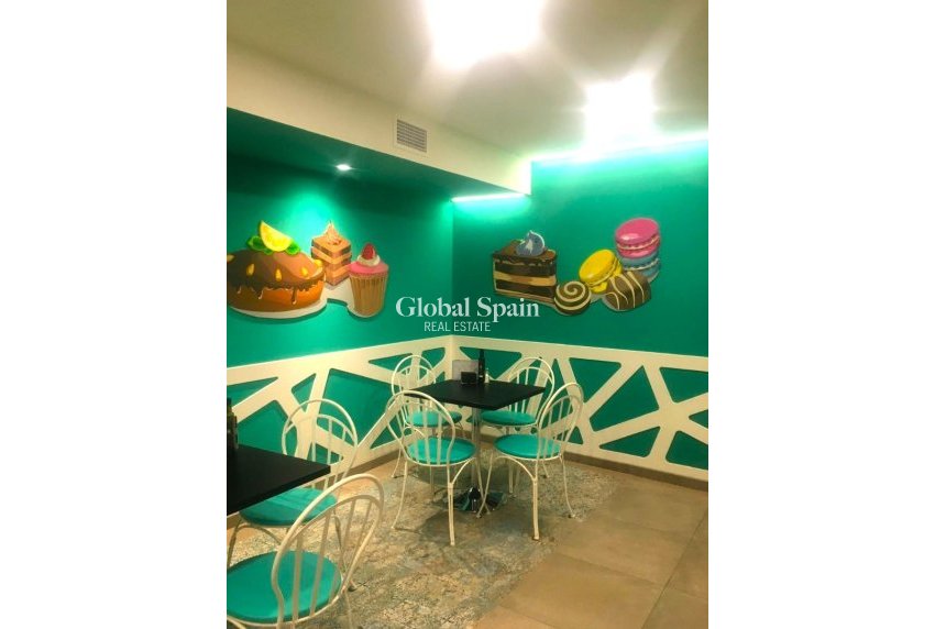 Wederverkoop - Lokaal -
VILLAJOYOSA - Villajoyosa