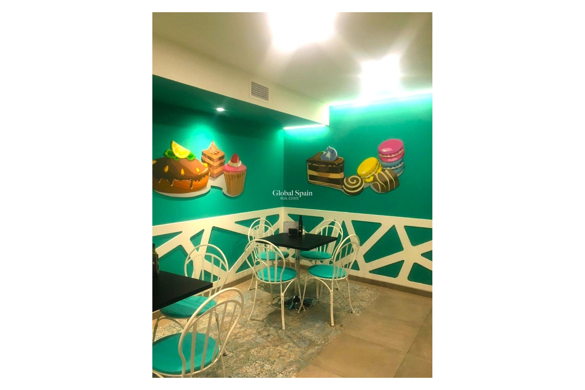 Wederverkoop - Lokaal -
VILLAJOYOSA - Villajoyosa