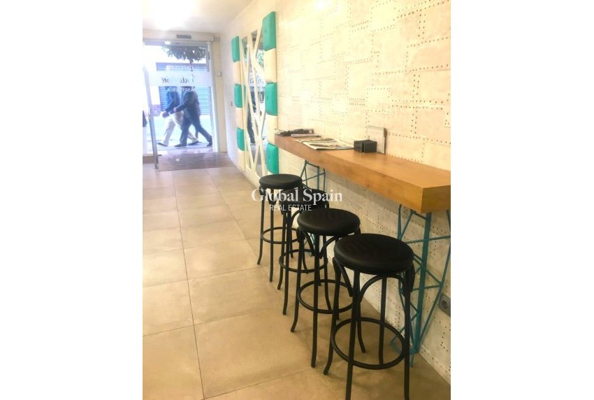 Wederverkoop - Lokaal -
VILLAJOYOSA - Villajoyosa