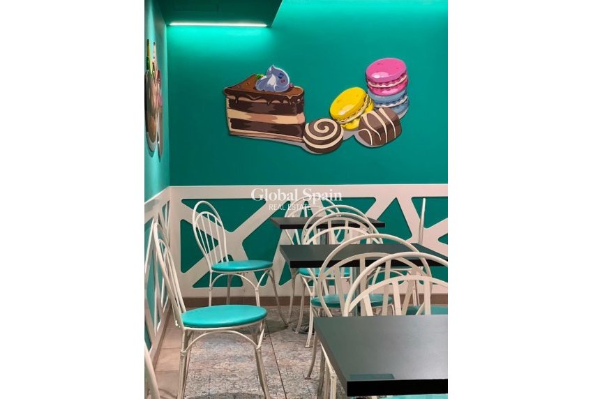 Wederverkoop - Lokaal -
VILLAJOYOSA - Villajoyosa