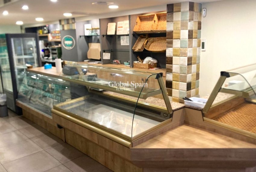 Wederverkoop - Lokaal -
VILLAJOYOSA - Villajoyosa