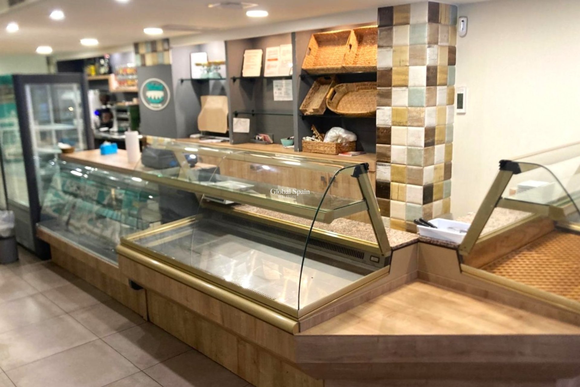 Wederverkoop - Lokaal -
VILLAJOYOSA - Villajoyosa