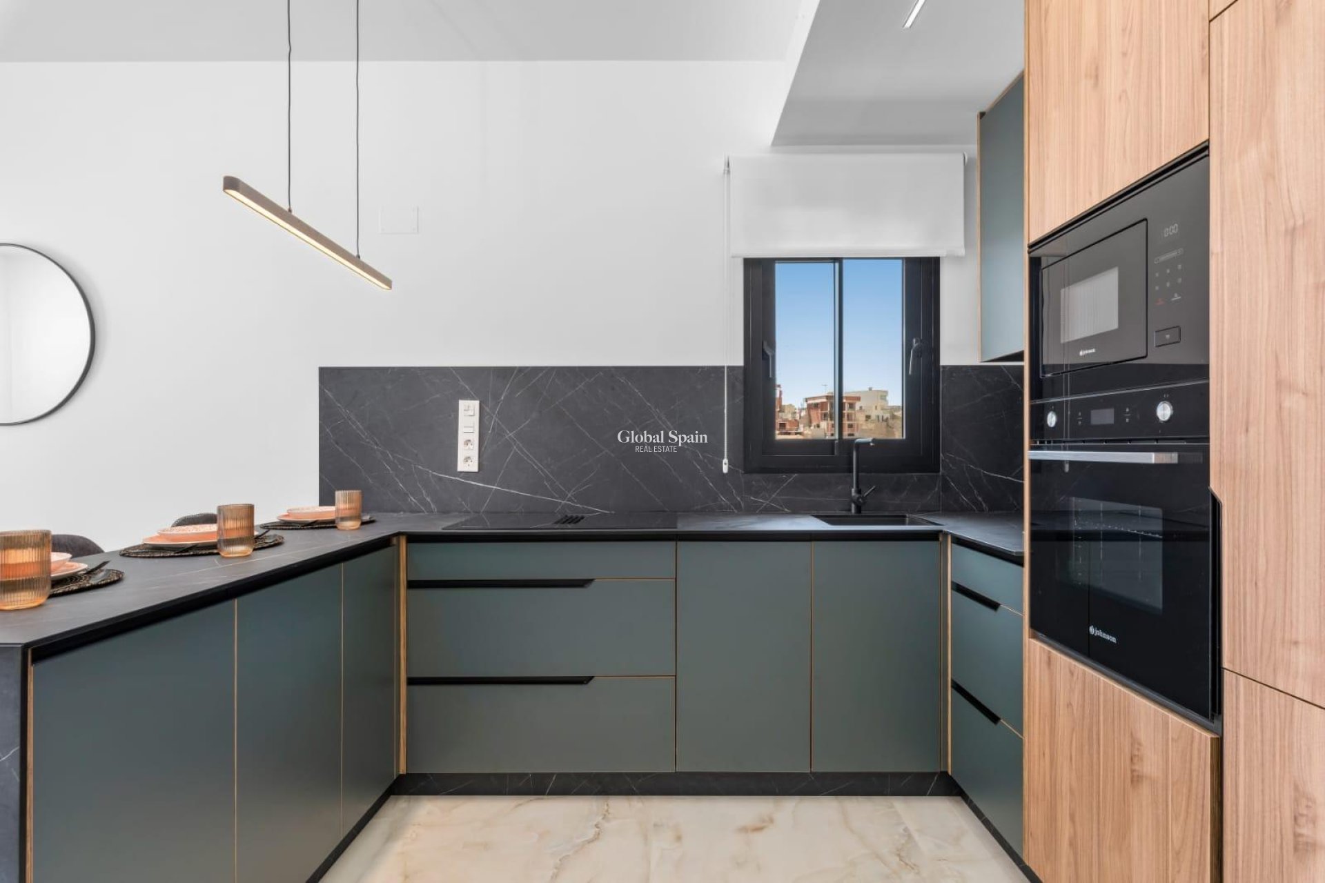 Wederverkoop - Luxe Villa -
ALGORFA - Comunidad valenciana