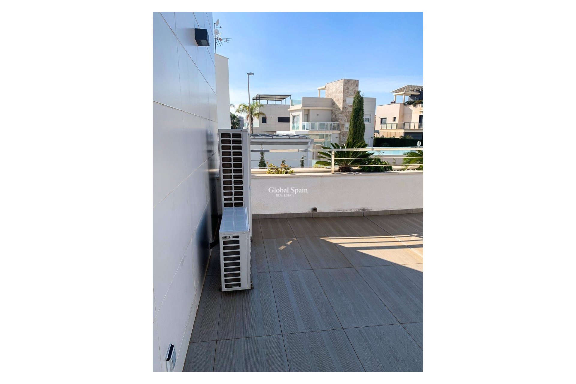 Wederverkoop - Onafhankelijke villa -
ORIHUELA COSTA - CAMPOAMOR