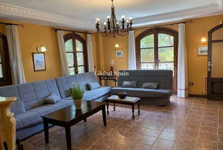 Wederverkoop - Onafhankelijke villa -
ROJALES - Ciudad Quesada