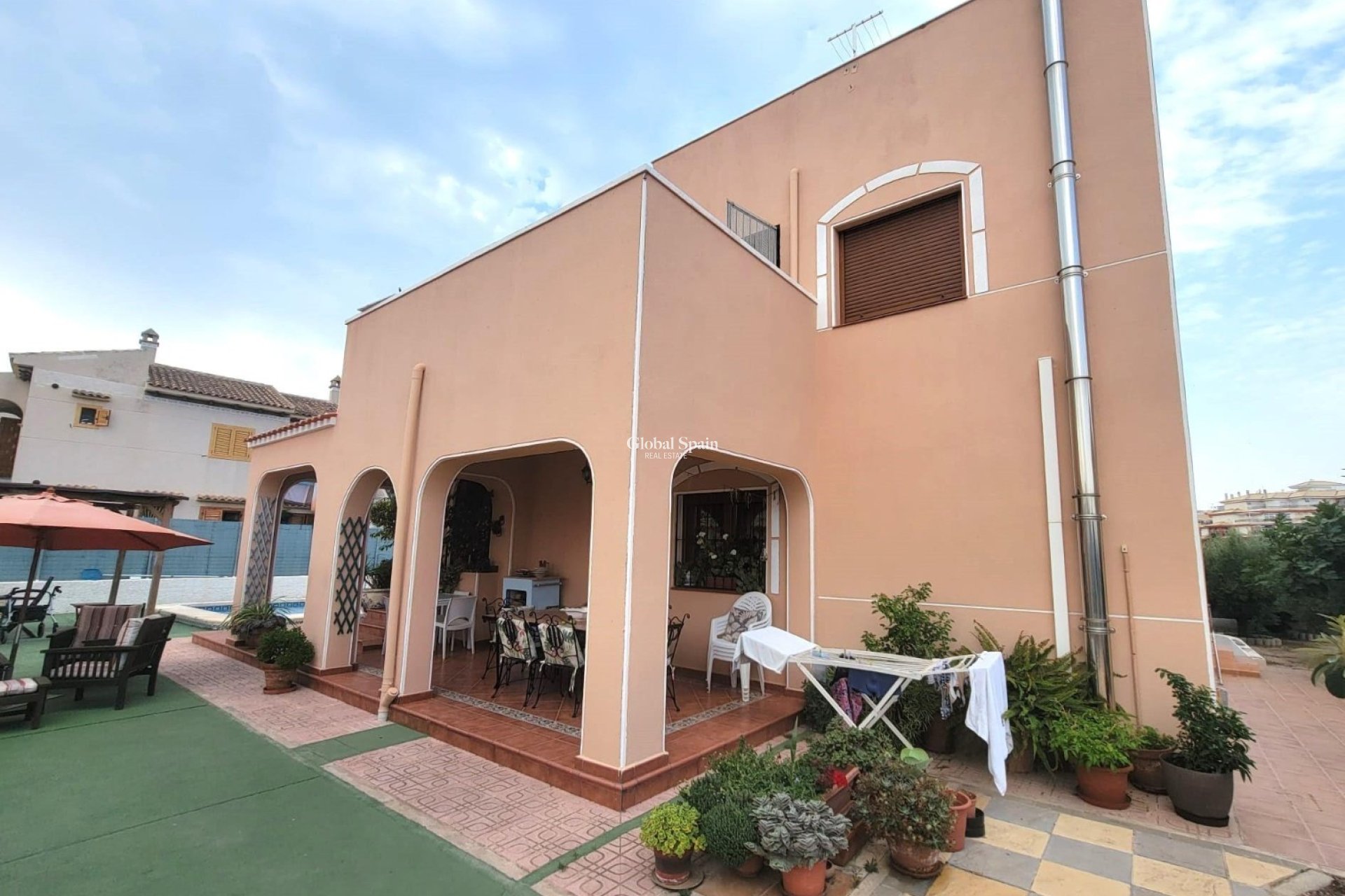 Wederverkoop - Onafhankelijke villa -
TORREVIEJA - Aguas Nuevas