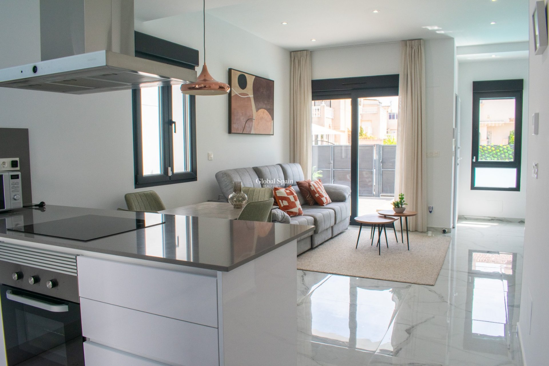 Wederverkoop - Onafhankelijke villa -
TORREVIEJA - La Siesta - El Salado - Torreta