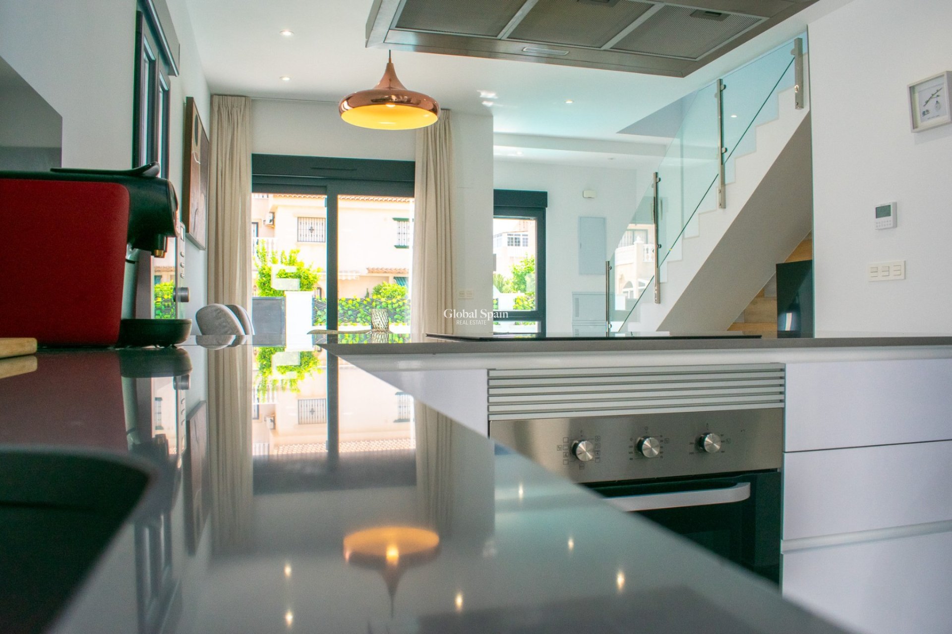 Wederverkoop - Onafhankelijke villa -
TORREVIEJA - La Siesta - El Salado - Torreta