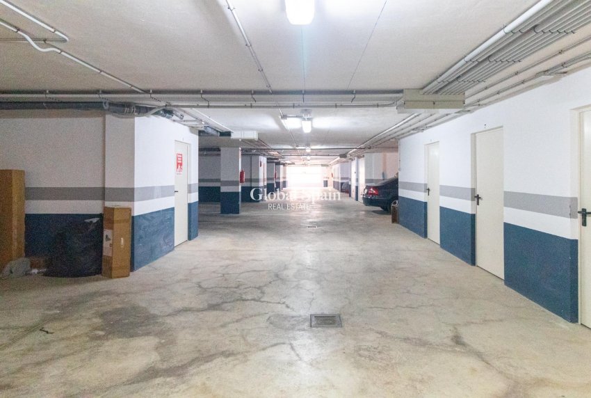 Wederverkoop - PARKEERPLAATS / GARAGE -
ORIHUELA COSTA - Agua Marina