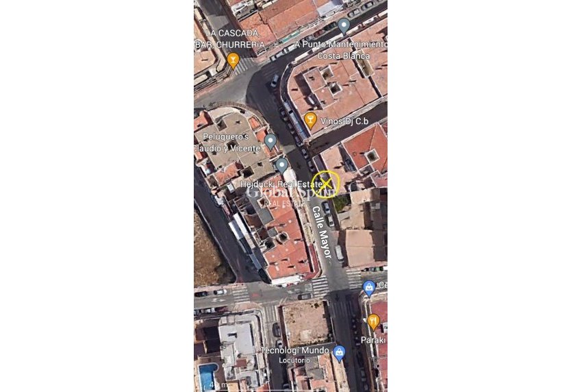 Wederverkoop - PARKEERPLAATS / GARAGE -
TORREVIEJA - La Mata pueblo